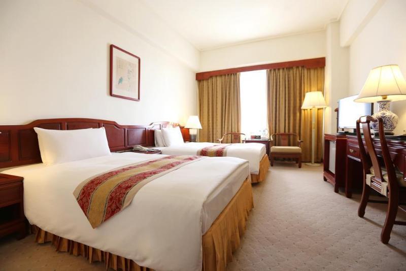 Plaza International Hotel Tajcshung Kültér fotó